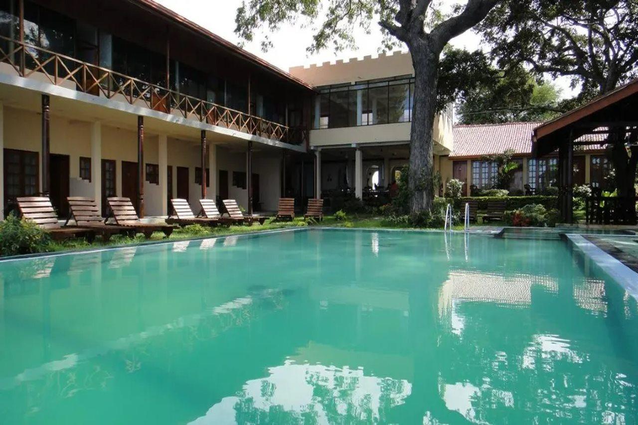 Taprospa Tissa Tissamaharama Extérieur photo